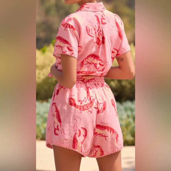 Farm Rio Lobster Linen Shorts medium - Picture 2 of 6